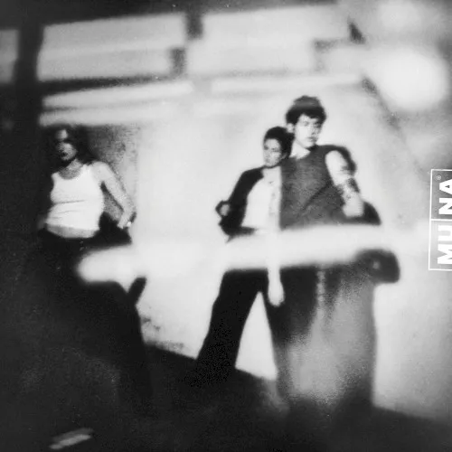 Obal albumu MUNA – Dancing on the Wall