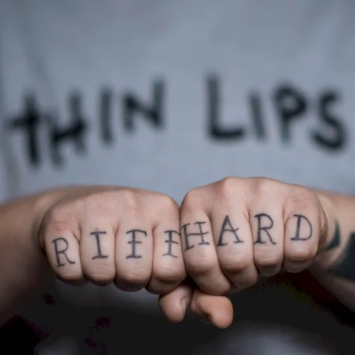 Cover of Thin Lips – Riff Hard
