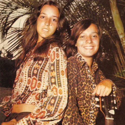 Cover of Elia y Elizabeth – Alegría / Ponte bajo el sol