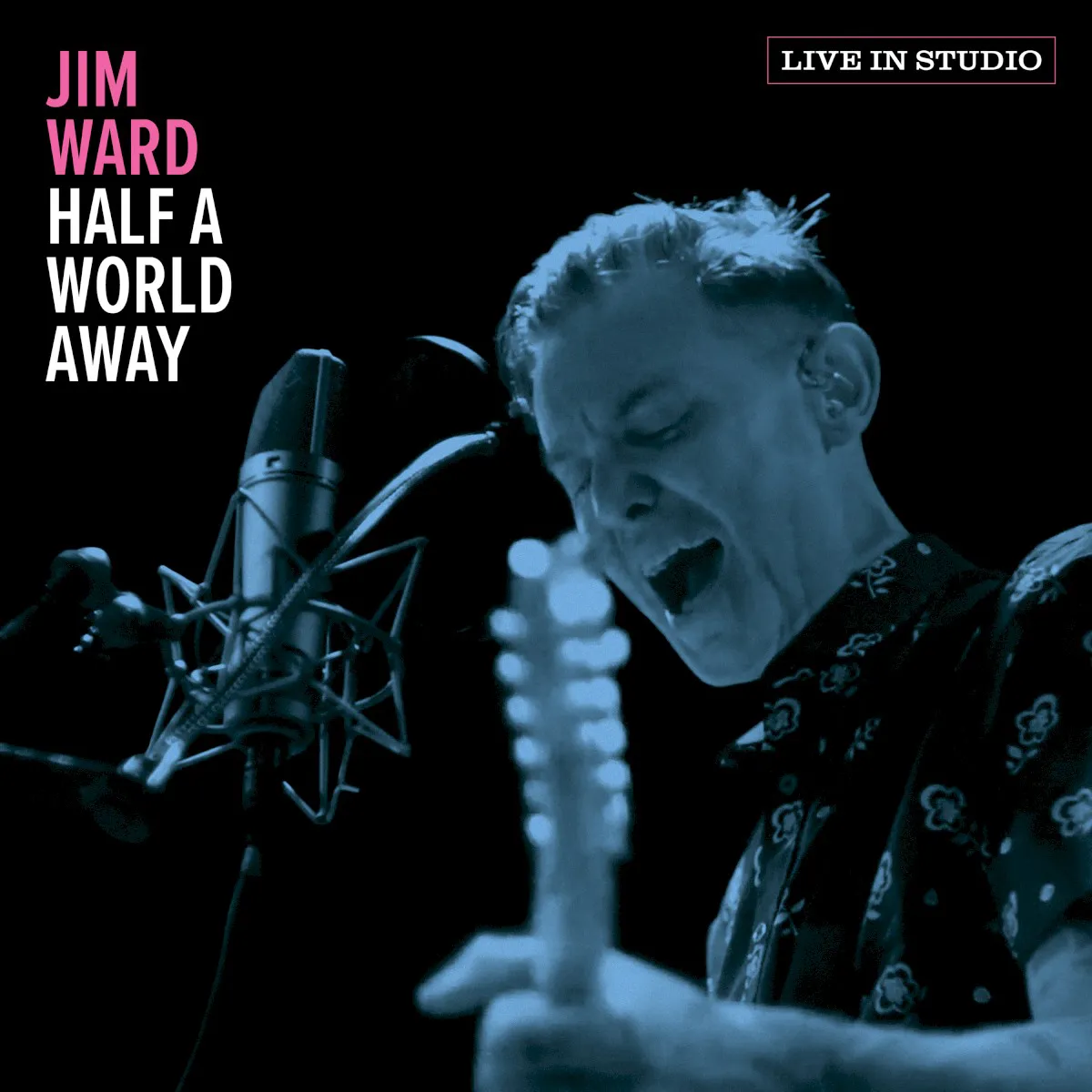 Obal alba Half a World Away: Live in Studio