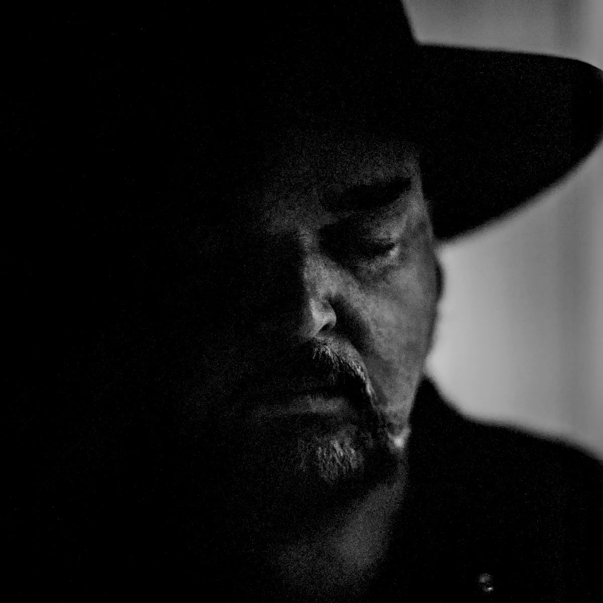 Obal albumu Alain Johannes – Hum
