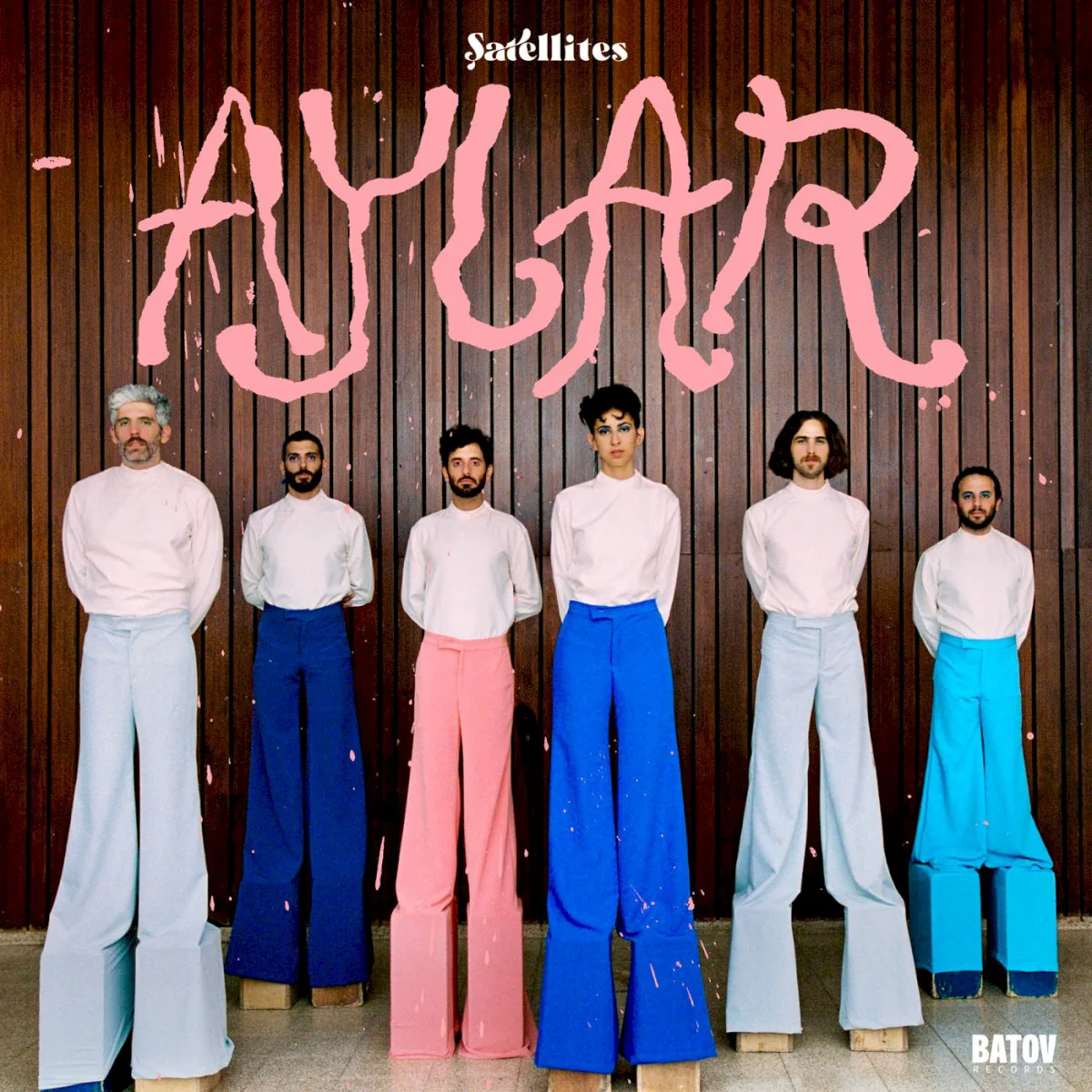 Cover of Şatellites – Aylar