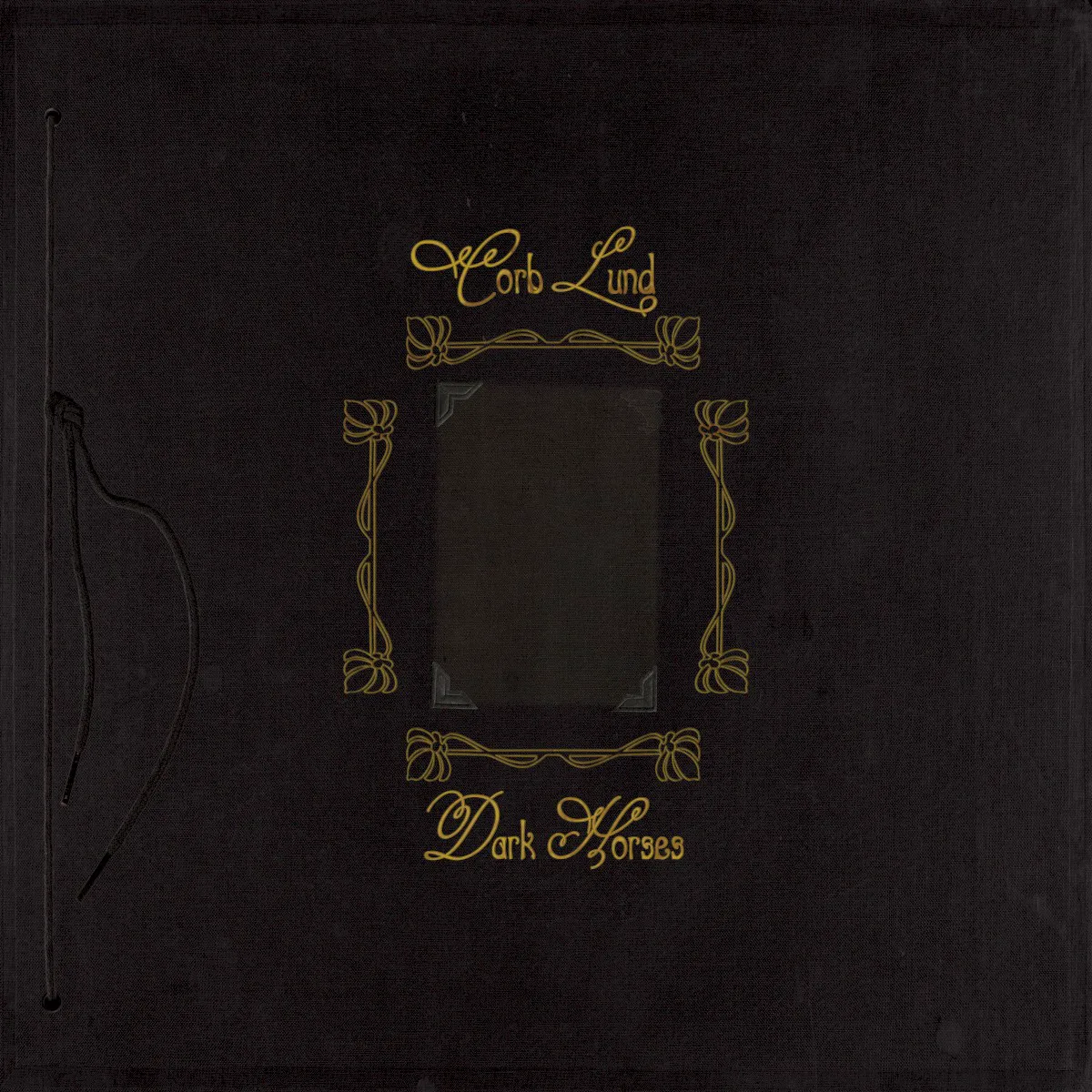 Obal alba Dark Horses
