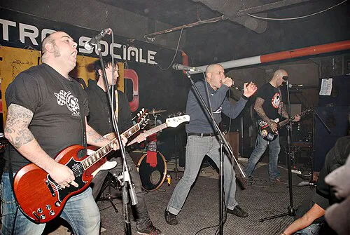 Los Fastidios