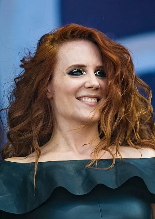 Simone Simons