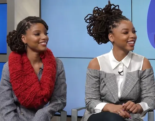 Chloe × Halle