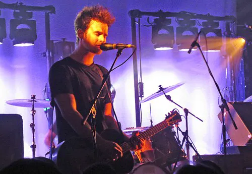 Robert Levon Been