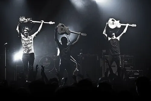 Pierce the Veil