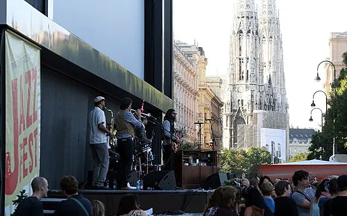 Menahan Street Band