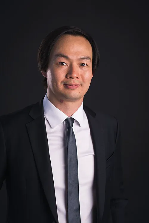 Christopher Tin