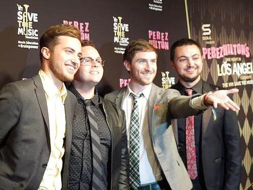 WALK THE MOON