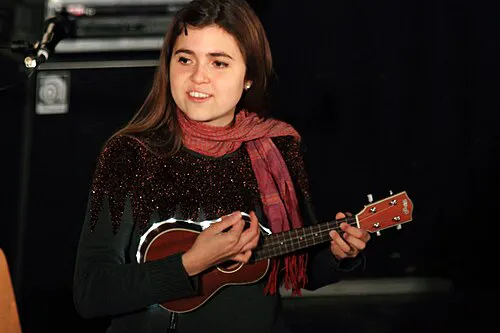 Dom La Nena
