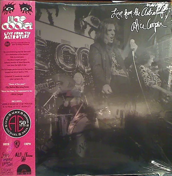 Obal albumu Alice Cooper – Live From the Astroturf